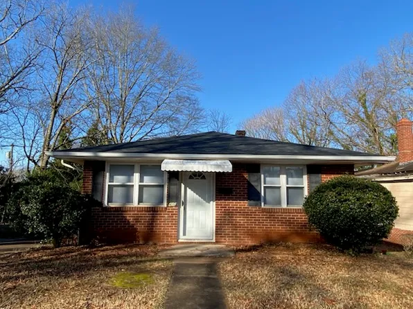 436 2nd Street Pl SW, Hickory, NC 28602