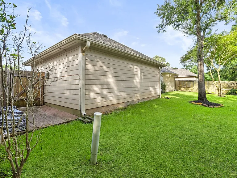 28527 Connordale Ln — Photo 36