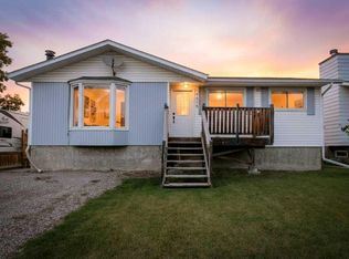 4818 S 52nd St, Olds, AB T4H 1G2