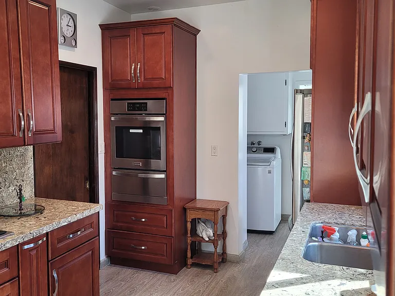 10528 Ayres Ave — Photo 14