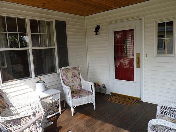 5th image of 205 Jefferson Ave SE