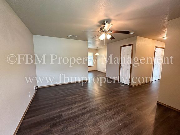 2nd image of 506 SW Highway 34 #D