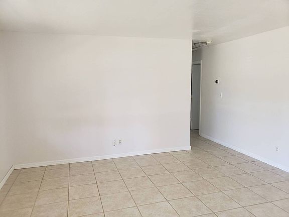 2nd image of 1306 Hibiscus Dr