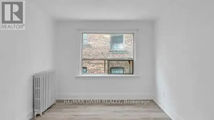 917 Saint Clair Ave W #30 — Photo 1