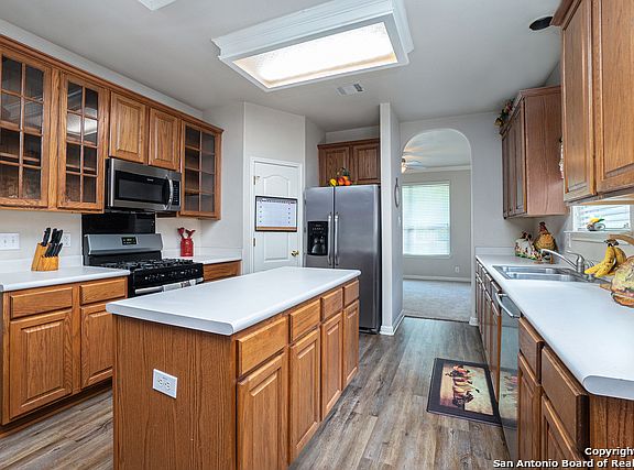 4th image of 2530 Turquoise Way