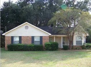 9283 Maplewood Dr, Mobile, AL 36695