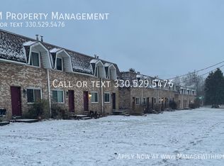 147 W Overdale Dr APT B, Tallmadge, OH