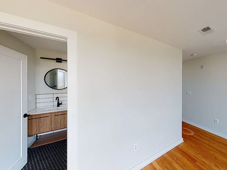 2636 Belgrade St — Photo 12