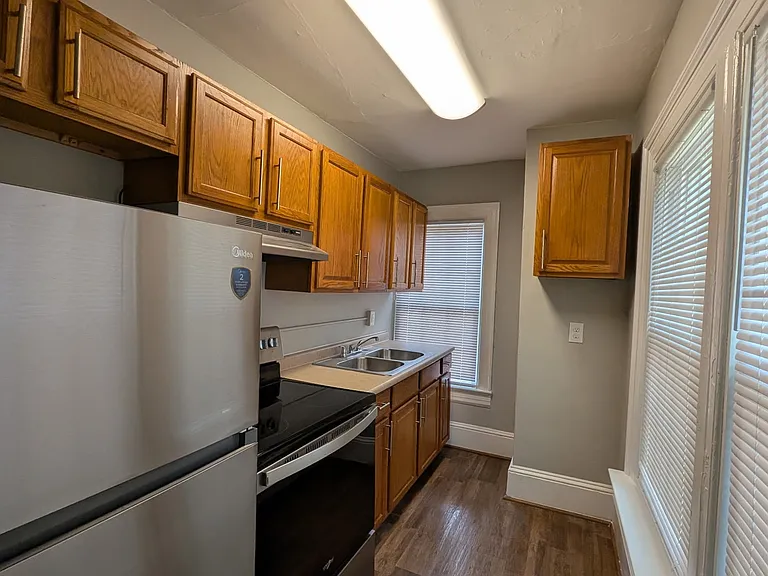 222 W 5th Ave — Photo 5