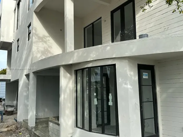 415 NE 16th Ave, Fort Lauderdale, FL 33301