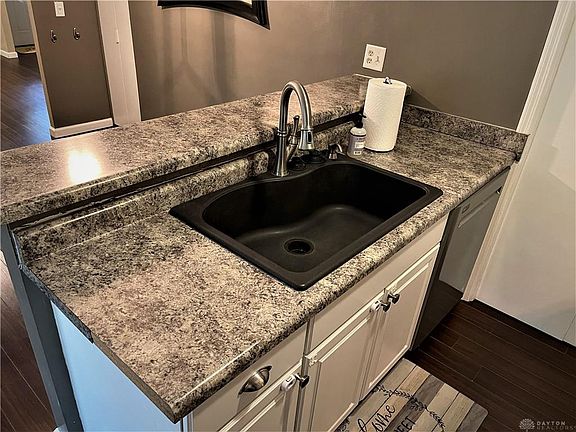 4th image of 4790 Pinecroft Ct
