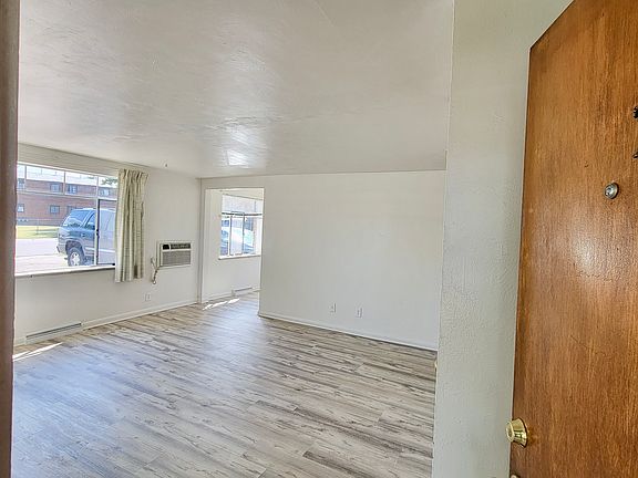 4th image of 765 Miller Ct