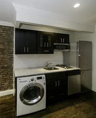 Rented by Icon Realty Management | media 20