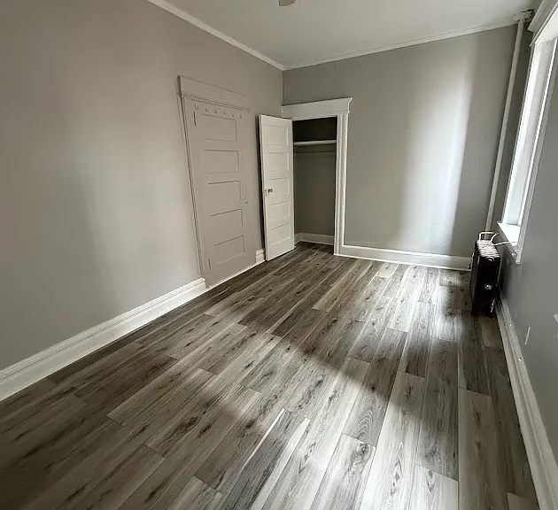 225-227 Clifton Ave #10R — Photo 6
