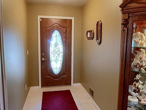 3rd image of 31685 Crystal Creek Dr