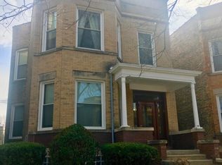 2033 W Cullom Ave, Chicago, IL 60618