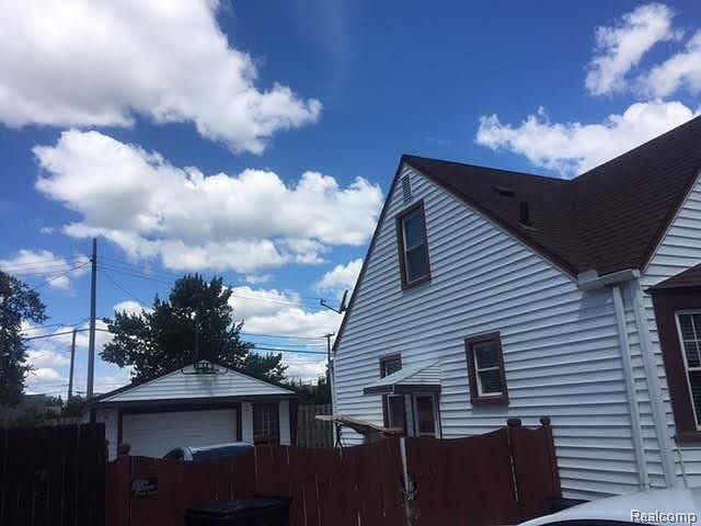 2nd image of 2938 21st St