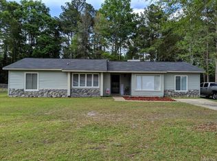 6 Spruce St, Daleville, AL 36322