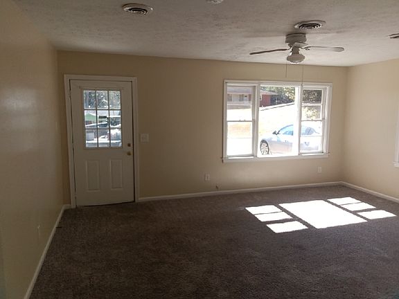 4th image of 3309 10th St