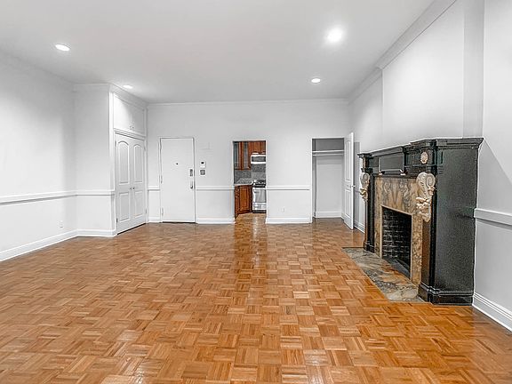 4th image of 40 E 64th St APT 7