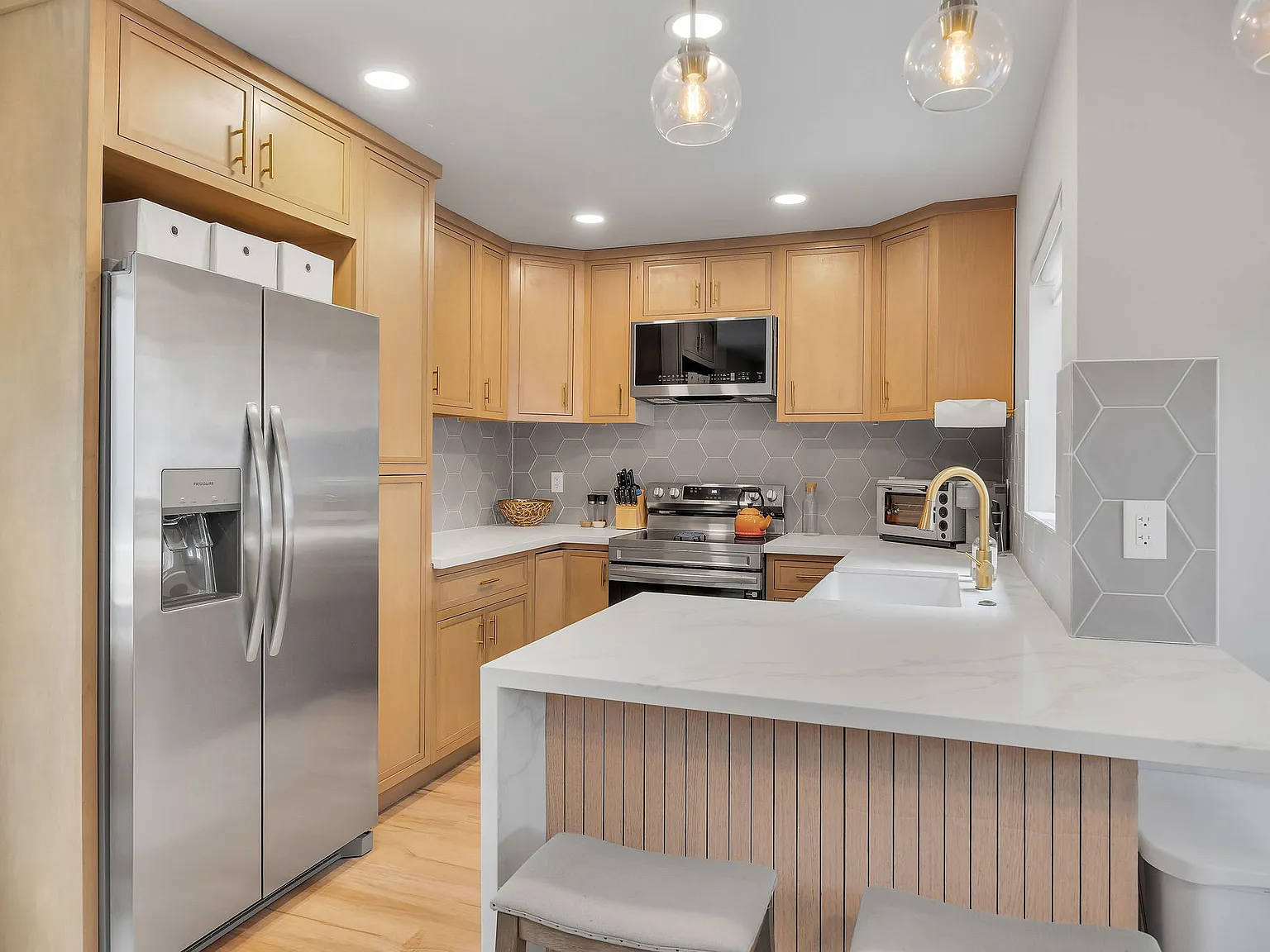 1 bed, 800 sqft, $2,800 — Photo 2