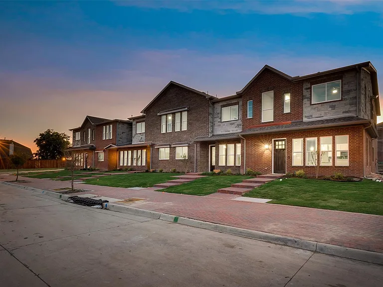 5827 Rivendell Dr — Photo 30