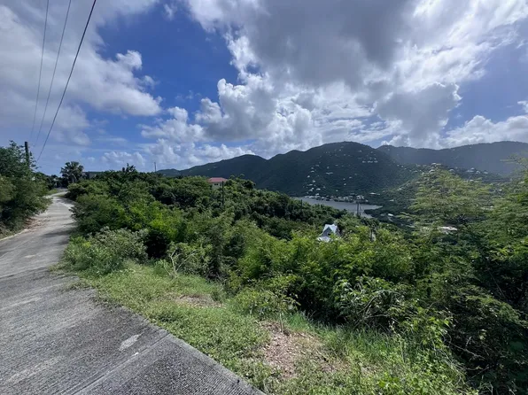 8-36 Emmaus St, Saint John, VI 00830