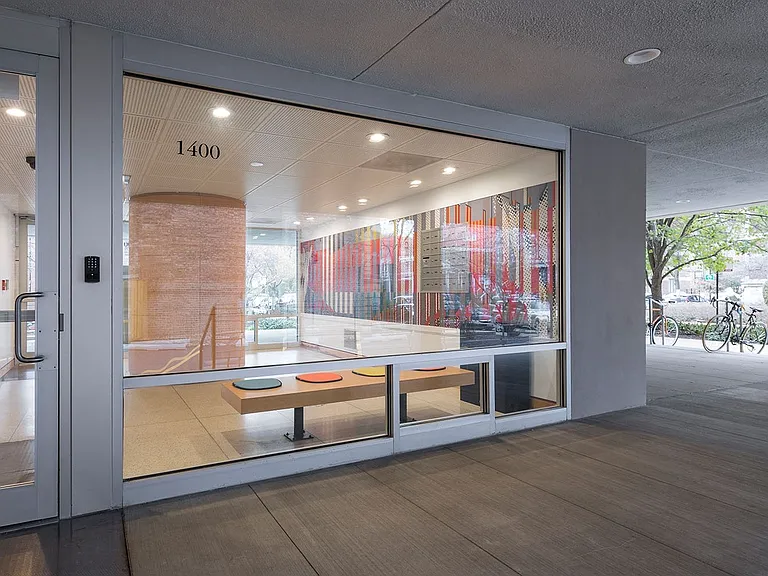 1400 E. 57th Street — Photo 10