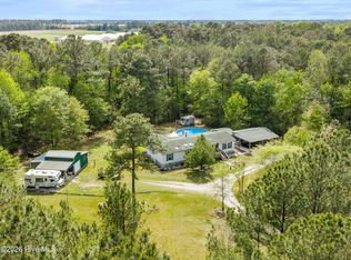 127 Rojay Ln, Richlands, NC 28574