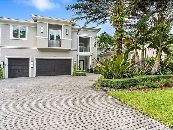 5th image of 121 Peregrine Ave