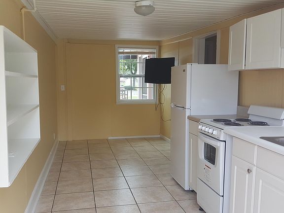 2nd image of 20814 W Pennsylvania Ave #5