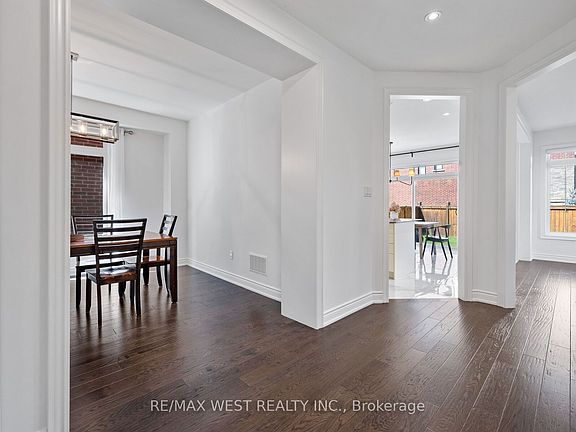 4th image of 133 Rotondo Cres