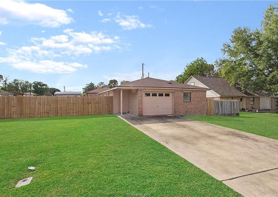 1st image of 2706 Echo Glen Cir