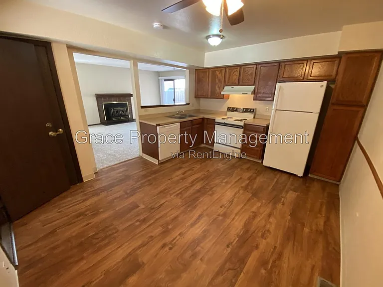 11785 Sherman St — Photo 7