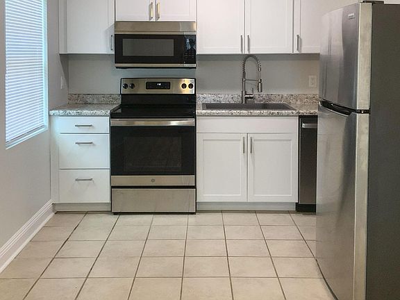 2nd image of 5094-J East Ave #10-L