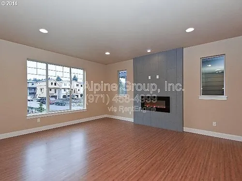 14323 SW Compass Dr Photo 1