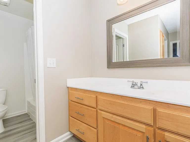 Regency Plaza Apartment Homes — Photo 59
