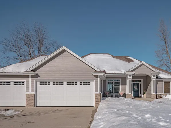 605 E Saint Andrews Cir, North Sioux City, SD 57049