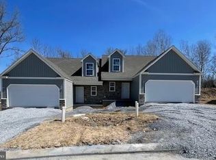 13 Castle Dr LOT 2, Robesonia, PA 19551
