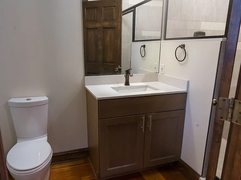 223 Pine St — Photo 38