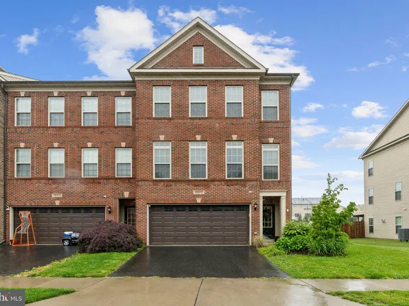 15915 Darling Pl, Haymarket, VA 20169