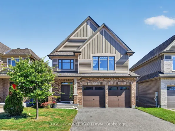 715 Bunchberry Way, Ottawa, ON K1T 0J8