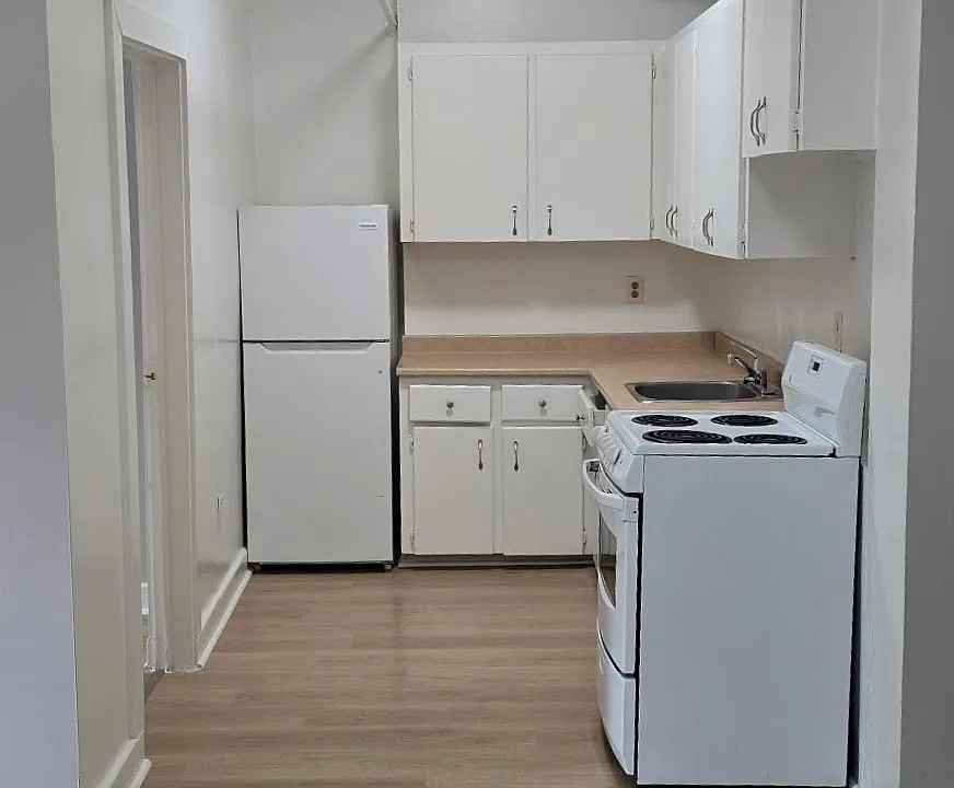490 Wiley Ave #108