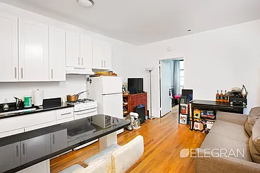 Rented by (Legacy) Elegran