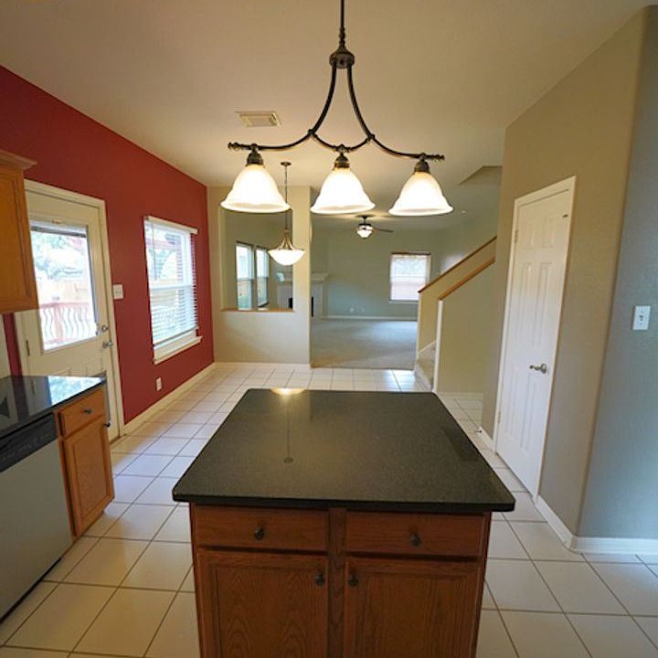 1st image of 2854 Olive Ave