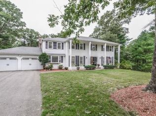 10 Lantern Ln, Norfolk, MA 02056