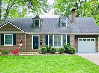 5133 W 73rd St, Prairie Village, KS 66208