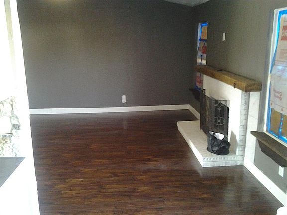 3rd image of 10227 Woodlot Dr