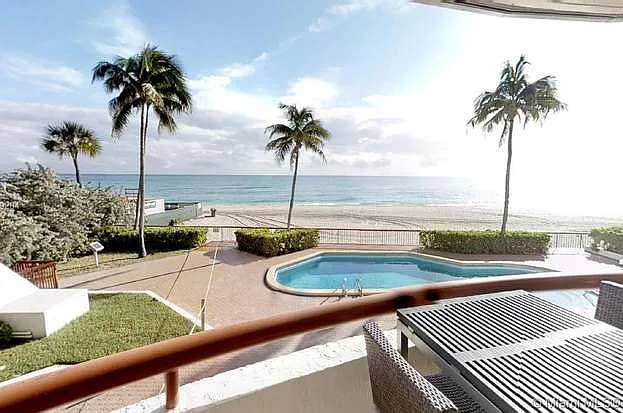 15645 Collins Ave #206 — Photo 35