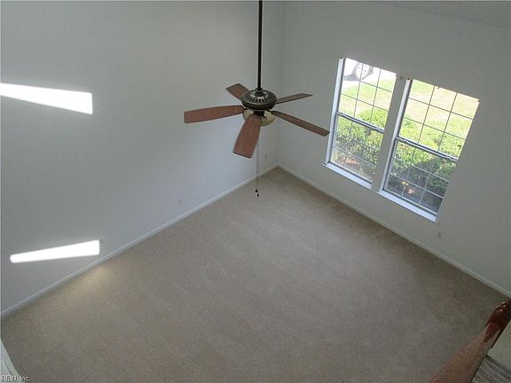 5th image of 312 Oak Lake Ter
